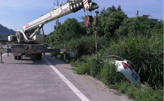 临泽重载吊车救援